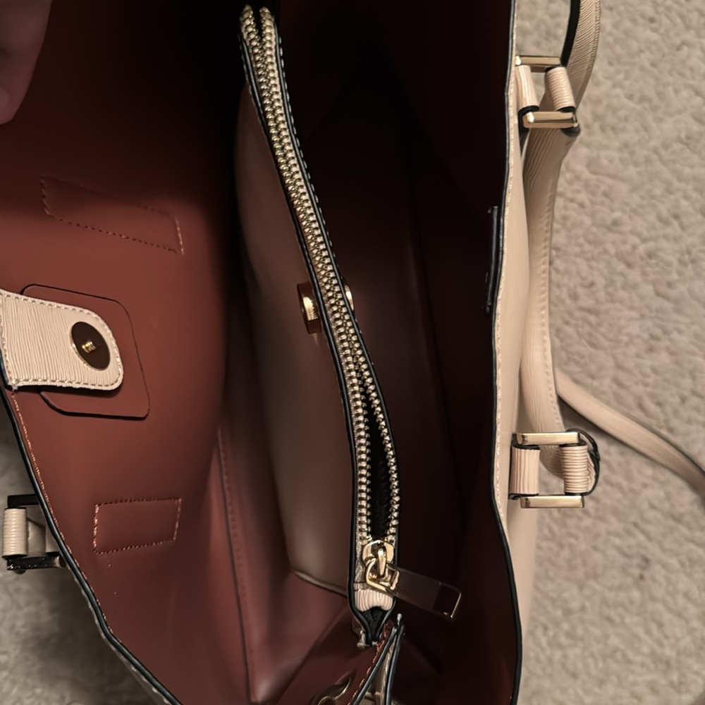 Aldo Areawiell Crossbody Bag Size OS Color Beige Gold - Picture 12 of 16